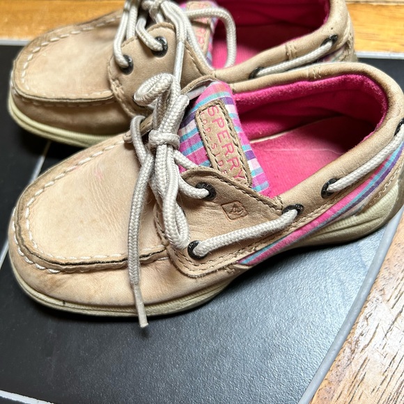 All girls/unisex sneakers uggs Nikes Addis’s sperrys bundle - Picture 9 of 11